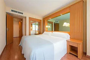 Tryp Sevilla Macarena Hotel